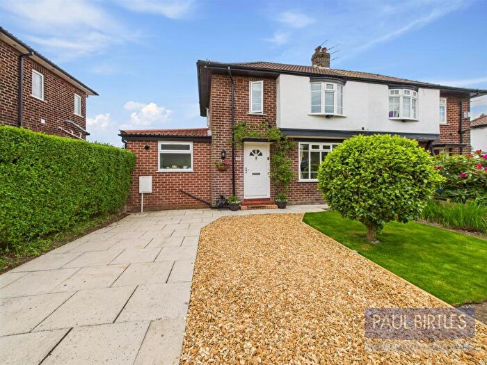 2 Bedroom Semi-Detached House For Sale In Snowden Avenue, Flixton, Trafford, M41