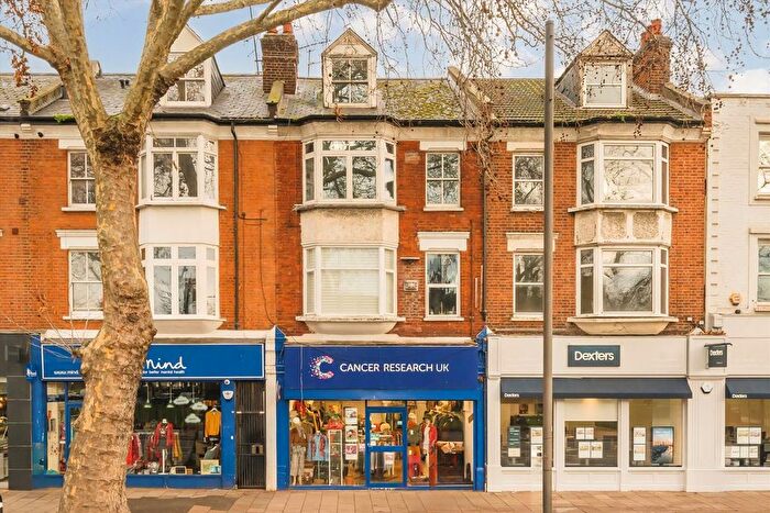 2 Bedroom Flat To Rent In Chiswick High Road, Chiswick, W4