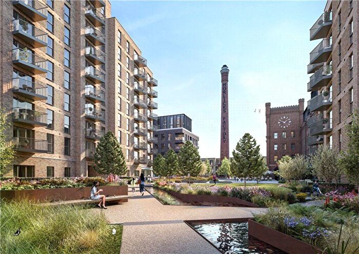 1 Bedroom Apartment For Sale In Aquifer House, Exploration Way, Slough, SL1