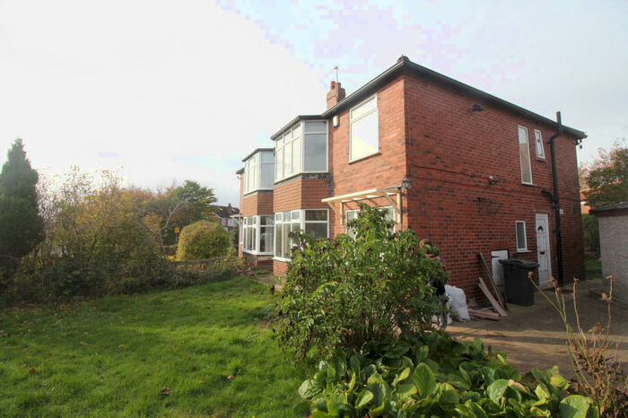 3 Bedroom Semi-Detached House To Rent In Talbot Rise, Leeds, West Yorkshire, LS17