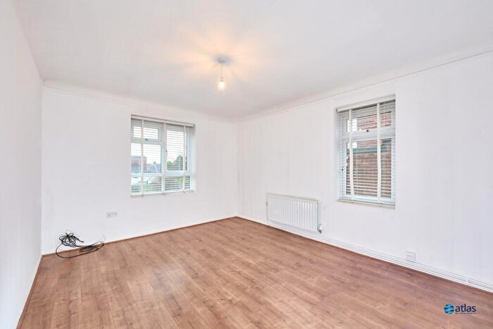 1 Bedroom Flat For Sale In Allerton Road, Allerton, L18