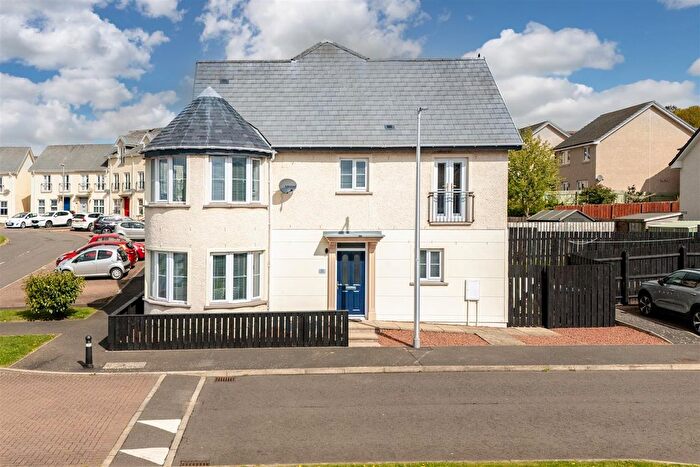 3 Bedroom Property For Sale In Swan Avenue, Chirnside, TD11