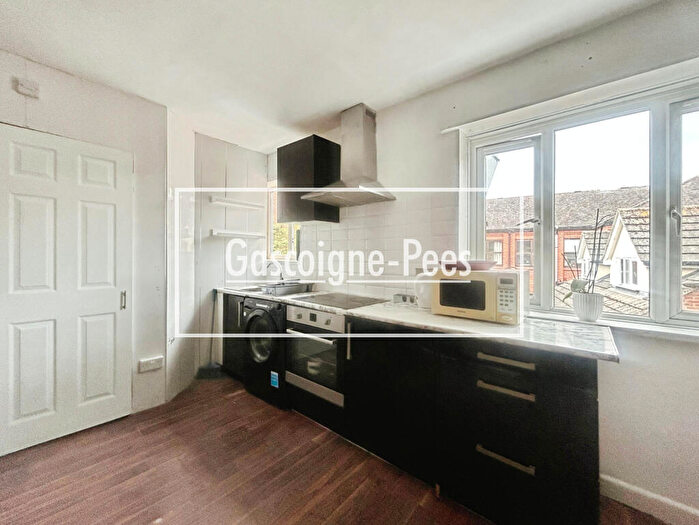 Flat To Rent In Basingstoke, RG21