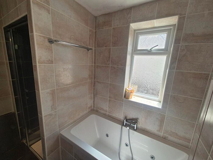 1 Bedroom Flat To Rent In Hendford Grove, Yeovil, BA20