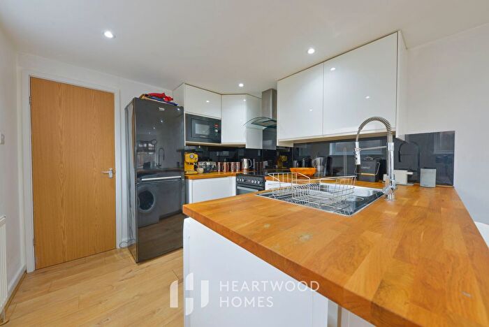 1 Bedroom Flat For Sale In Hatfield Road, St. Albans, AL1