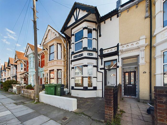 2 Bedroom Flat To Rent In Oriel Road, Portsmouth, PO2