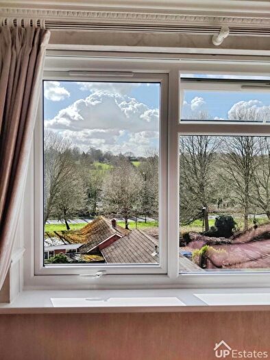 2 Bedroom Flat To Rent In Birmingham Road, Coventry, CV5