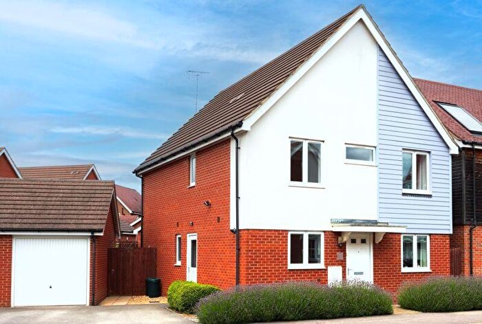 4 Bedroom Detached House For Sale In Littlestone Gate, Broughton, Milton Keynes, MK10