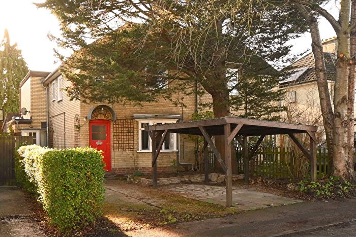 4 Bedroom Semi Detached House For Sale In Akeman Street, Cambridge, CB4