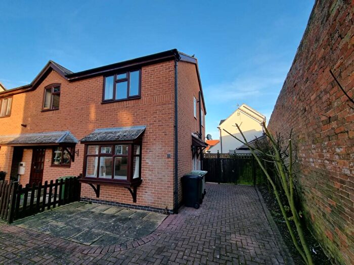 2 Bedroom Property To Rent In Oakham Road, Whissendine, LE15