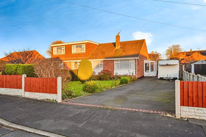 2 Bedroom Semi-Detached Bungalow For Sale In Hope Avenue, Mickleover, Derby, DE3