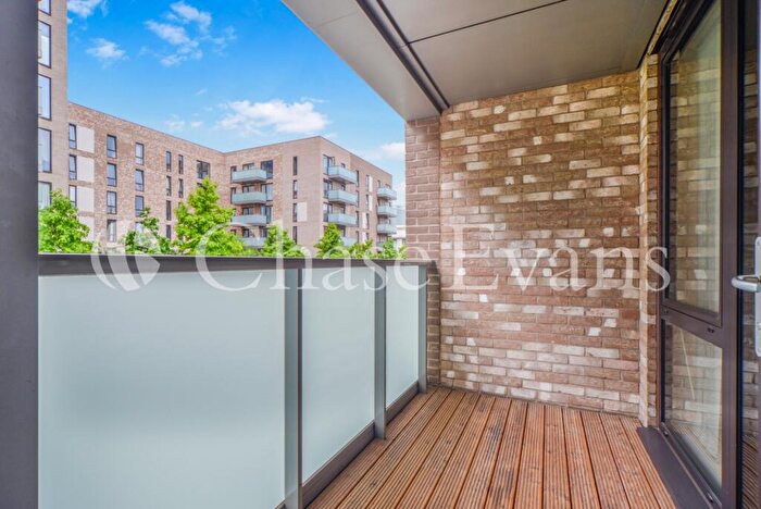 1 Bedroom Flat To Rent In New Village Avenue, Aberfeldy Village, Poplar, London, E14