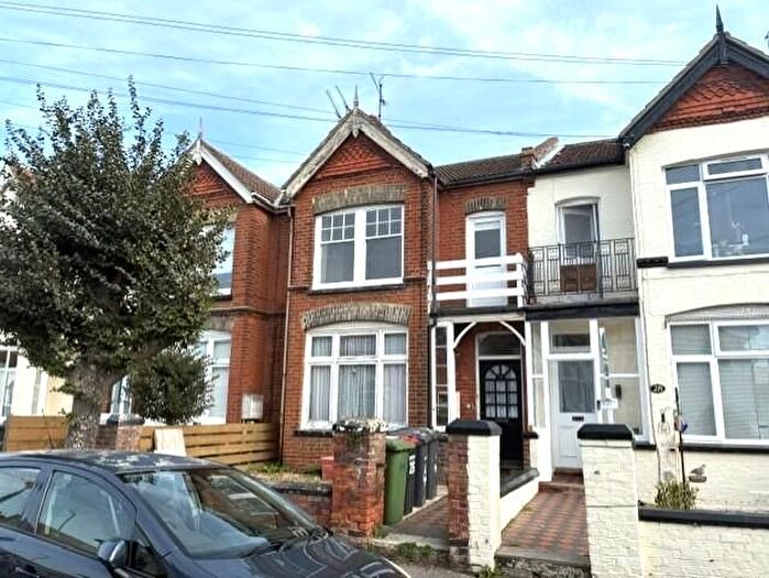 2 Bedroom Flat To Rent In Douglas Road, Herne Bay, CT6