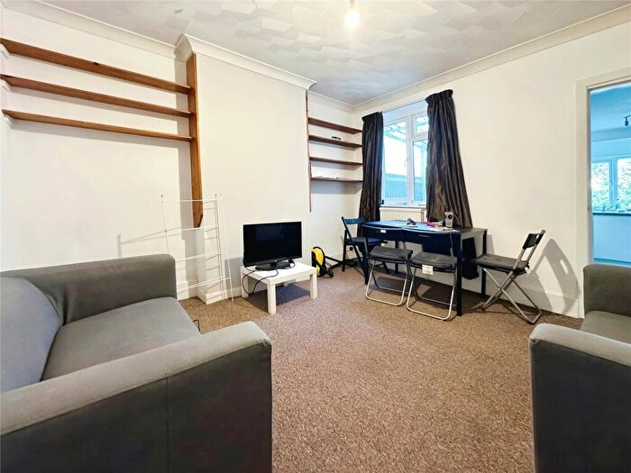 4 Bedroom Terraced House To Rent In Northcote Road, Southampton, Hampshire, SO17