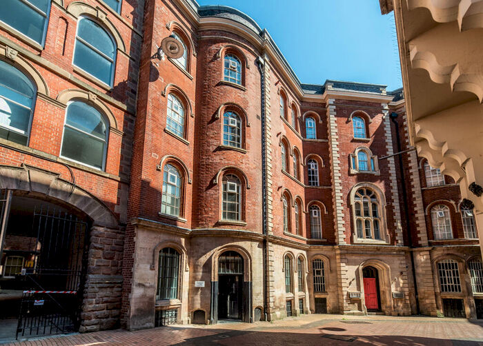 2 Bedroom Apartment To Rent In The Establishment, Nottingham, NG1