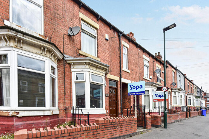 3 Bedroom Terraced House For Sale In Ronald Road, Sheffield, S9