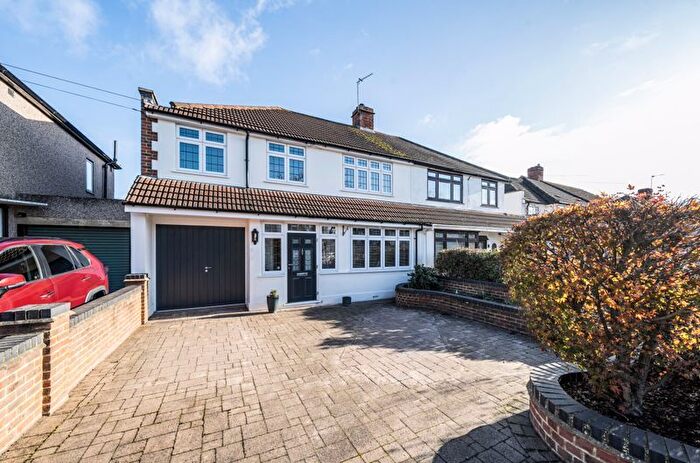4 Bedroom Semi Detached House For Sale In Raeburn Road, Sidcup, DA15