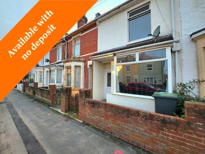 3 Bedroom Terraced House To Rent In Queens Road, Gosport, PO12