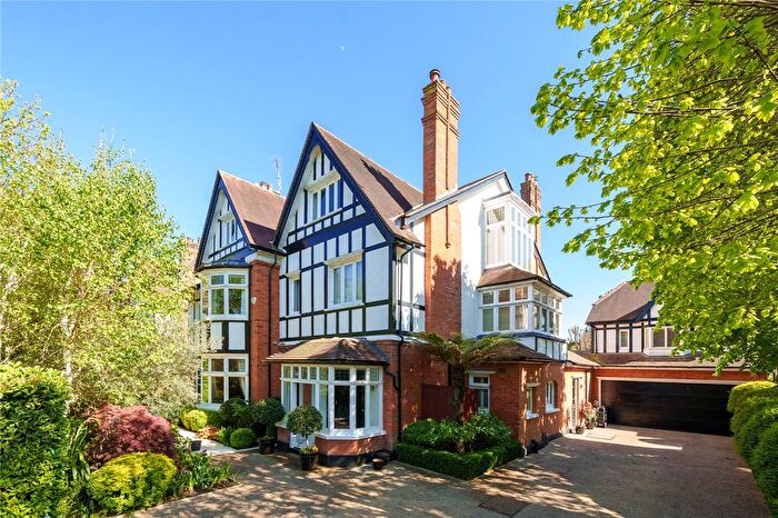 6 Bedroom Detached House For Sale In Heathview Gardens, London, SW15