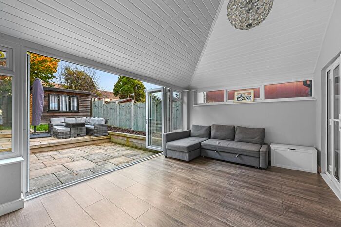 3 Bedroom End Of Terrace House For Sale In Lucas Avenue, Chelmsford, Essex, CM2