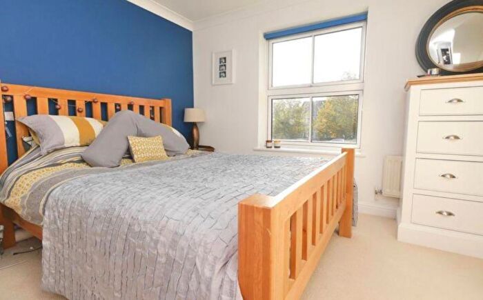 2 Bedroom Apartment To Rent In Windsor Drive, Wallingford, OX10