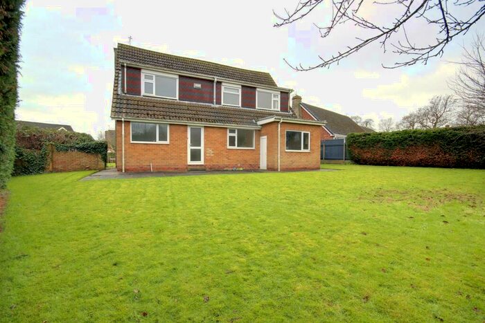 4 Bedroom House To Rent In Brantingham Close, Cottingham, HU16