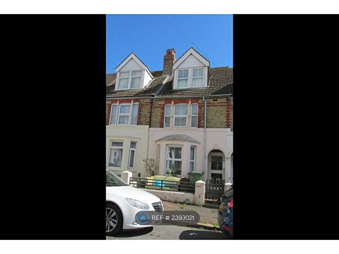 3 Bedroom Semi-Detached House To Rent In Garden Road, Folkestone, CT19