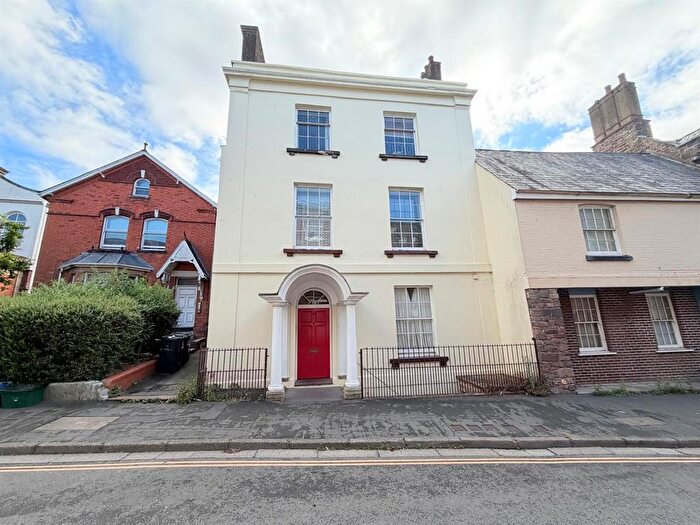 2 Bedroom Flat To Rent In St. Peter Street, Tiverton, EX16
