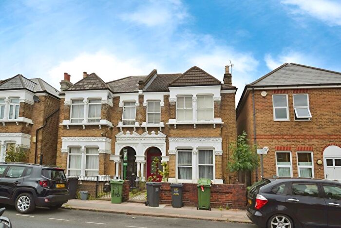2 Bedroom Flat To Rent In Springbank Road London, SE13