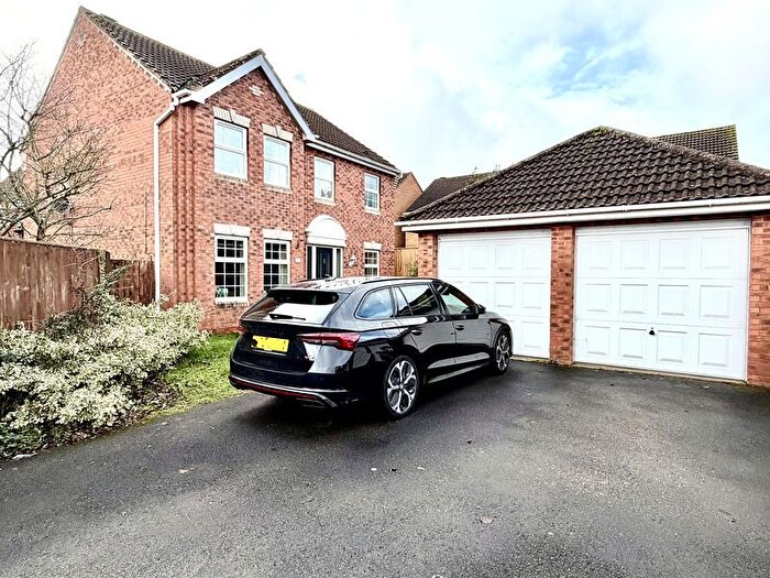 4 Bedroom Detached House For Sale In Fynamore Gardens, Calne, SN11