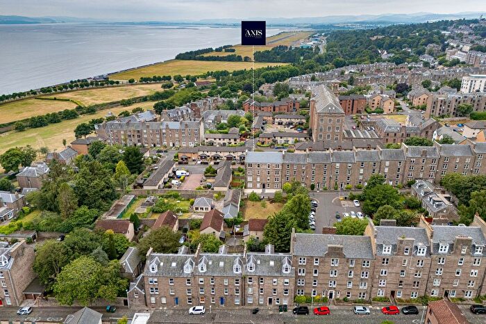2 Bedroom Flat For Sale In Union Place, Dundee, DD2