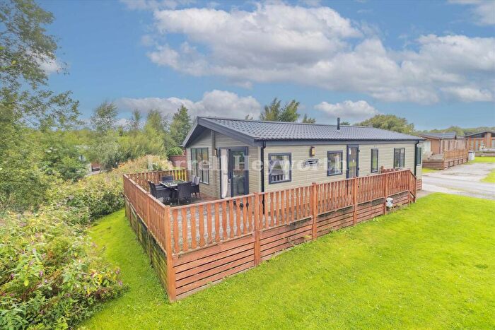 3 Bedroom Property For Sale In Borwick Lane, Dock Acres, Carnforth, Cumbria, LA6