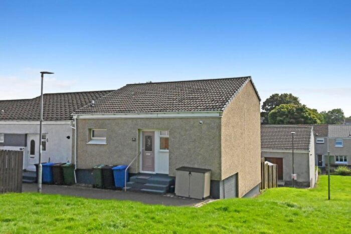 3 Bedroom End Of Terrace House For Sale In Hamilton Drive, Erskine, PA8