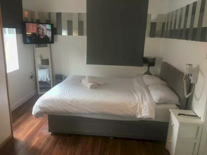 Studio To Rent In Robert Street, , Surrey, CR0