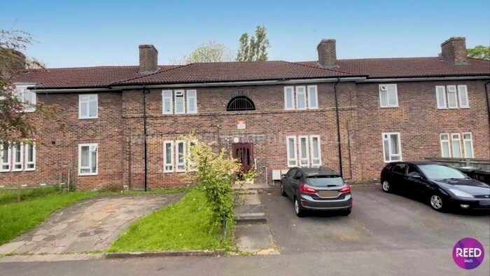 2 Bedroom Flat To Rent In Cowden Street, London, SE6