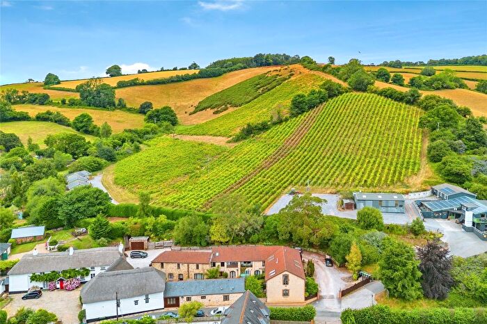 3 Bedroom End Of Terrace House For Sale In Whidborne Mews, Ash Hill, Bishopsteignton, Teignmouth, TQ14