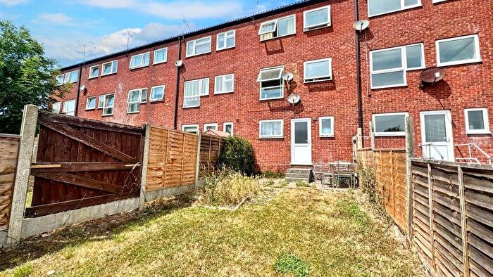 5 Bedroom Terraced House To Rent In Sullivan Close, Colchester, Essex, CO4