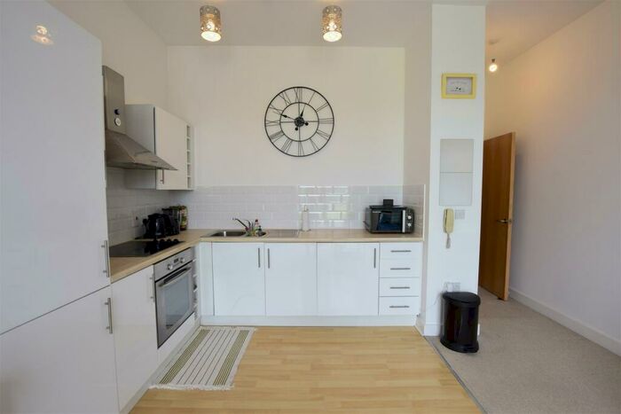 1 Bedroom Flat To Rent In Paget Road, Barry, CF62