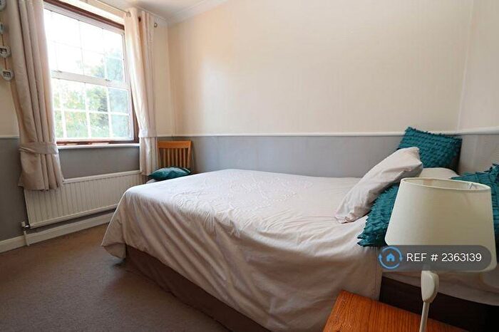 4 Bedroom Semi-Detached House To Rent In Lammas Way, Loudwater, High Wycombe, HP10