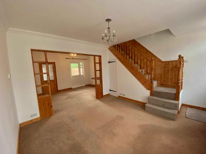 3 Bedroom Terraced House To Rent In Western Road, Brentwood, CM14