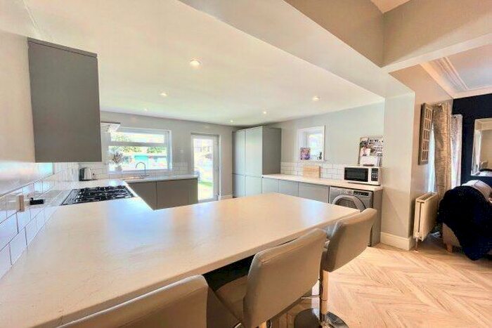 3 Bedroom Property To Rent In Stubbington Avenue, Portsmouth, PO2