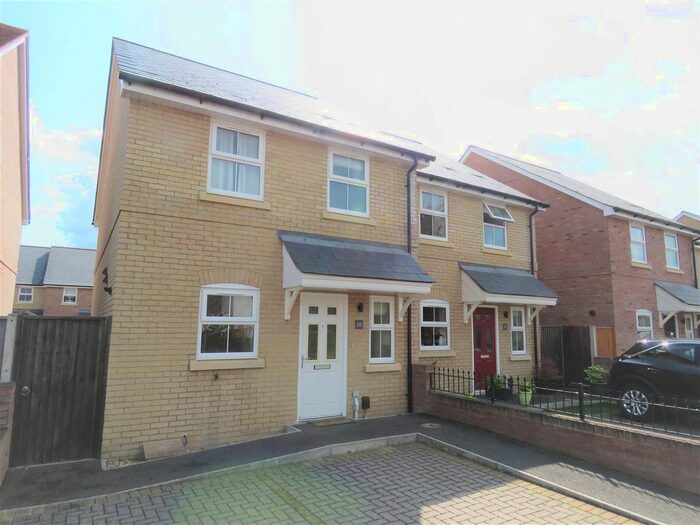 3 Bedroom Semi-Detached House To Rent In Grange Road, Christchurch, BH23