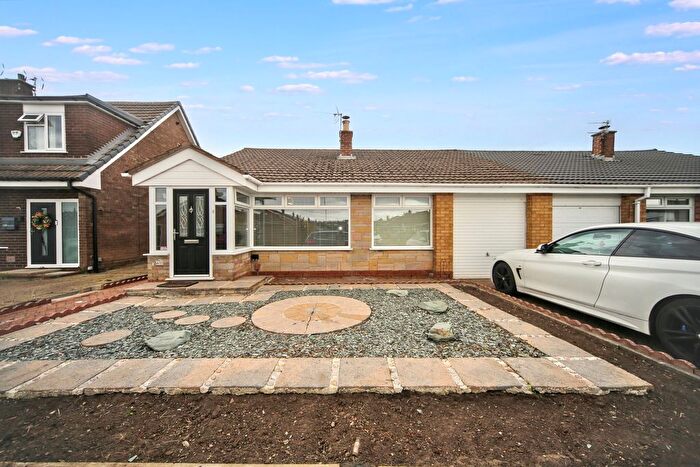 3 Bedroom Semi-Detached Bungalow For Sale In Cranfield Road, Wigan, WN3