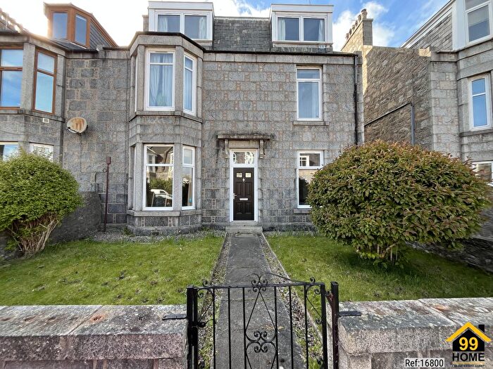 2 Bedroom Flat For Sale In Elmfield Avenue, Aberdeen, United Kingdom, AB24