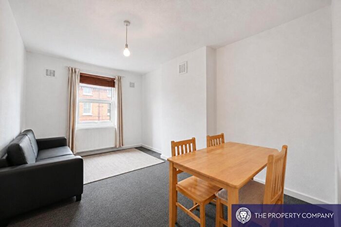 2 Bedroom Apartment To Rent In Crouch Hill, London, N4