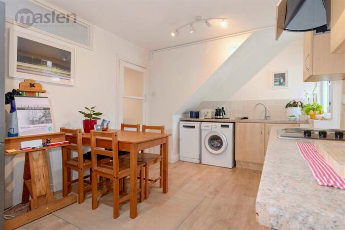1 Bedroom Flat To Rent In Whippingham Road, Brighton, BN2