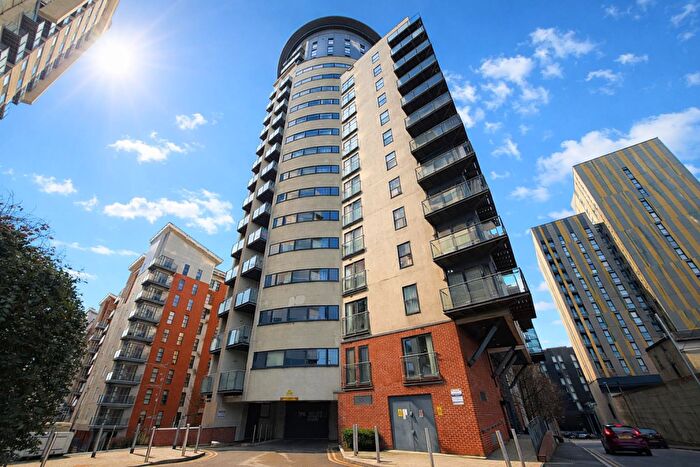 1 Bedroom Apartment For Sale In Fernie Street, Manchester, M4