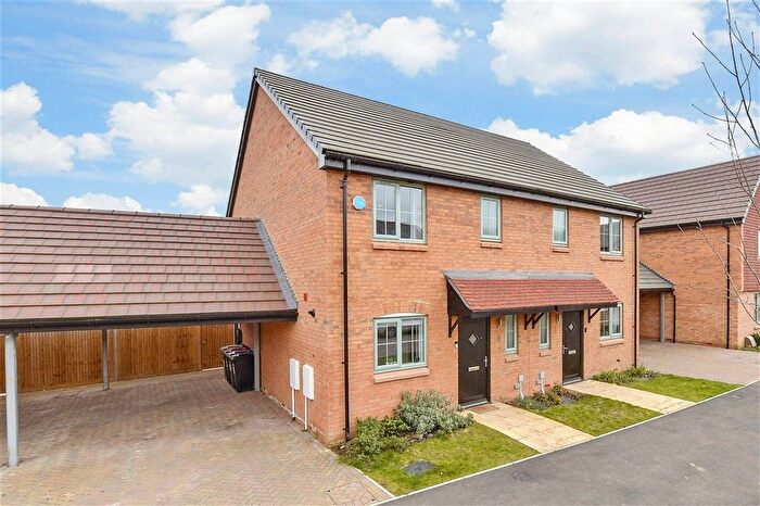 3 Bedroom Semi Detached House For Sale In Hawthornden Street, Herne Bay, Kent, CT6