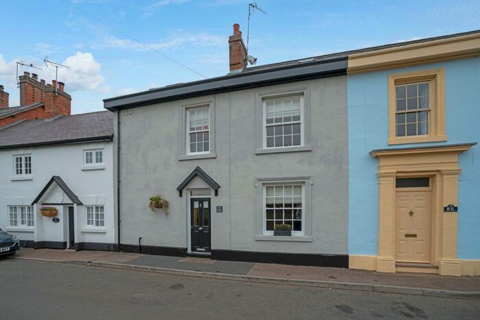 4 Bedroom Cottage For Sale In Desford Road, Thurlaston, LE9