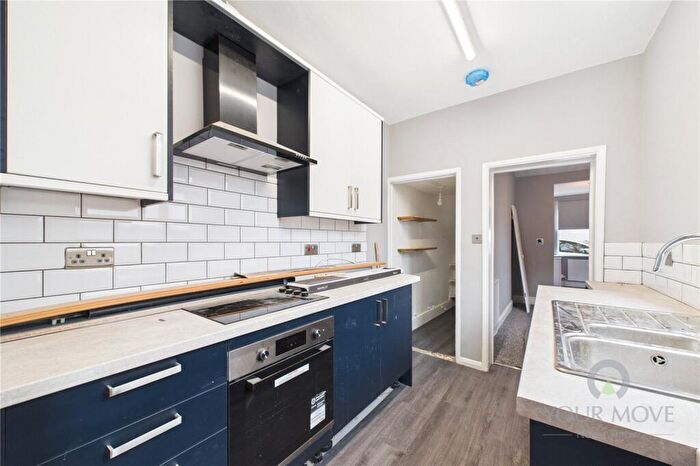 3 Bedroom Terraced House To Rent In Hunter Street, Northampton, Northamptonshire, NN1